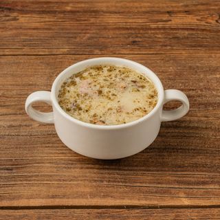 Żur z dwoma rodzajami kiełbas