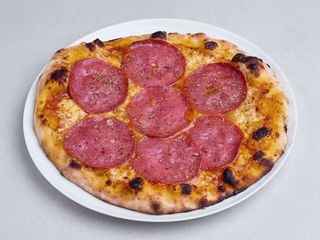 Pizza milano