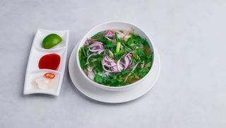 Zupa Pho z kurczakiem