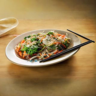 Makaron sojowy smażony z warzywami 400g