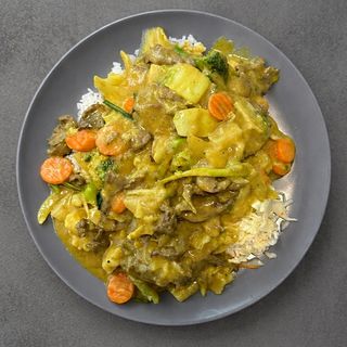 Wołowina w sosie curry