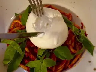 Pasta con N’duja e Buratta