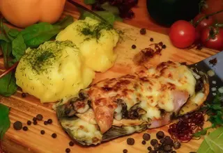 Stek Drobiowy ze Szpinakiem i Mozzarellą