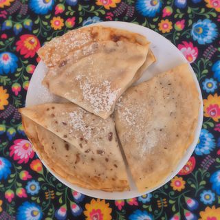 Naleśnik z kremem czekoladowo - orzechowym