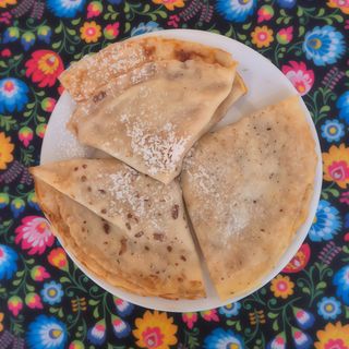 Naleśnik z kremem z białej czekolady