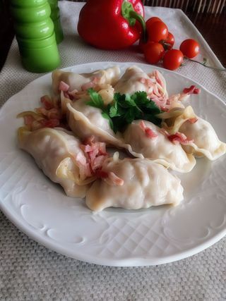 Pierogi z mięsem i okrasą 