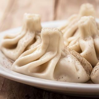 Chinkali z serem i borowikami