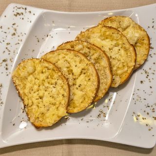 Pieczywo czosnkowe 4szt