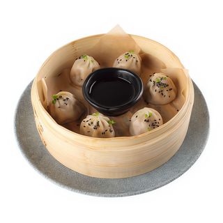 Xiao Long Bao z wołowiną i chilli 6 szt.