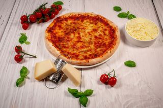 Pizza Margherita 32cm