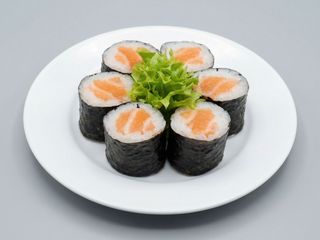 Maki łosoś 6szt