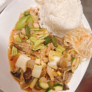 Kurczak z grzybami mun 850g