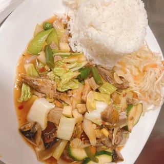 Kurczak po sajgońsku 850g