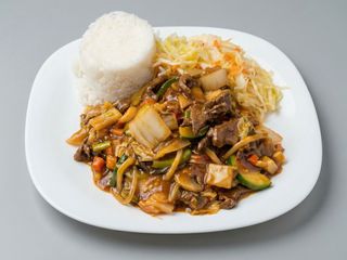 Wołowina z grzybami mun 850g