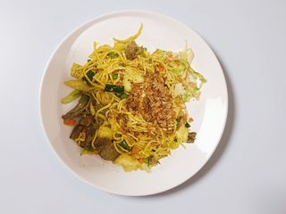 Chiński makaron z wołowiną