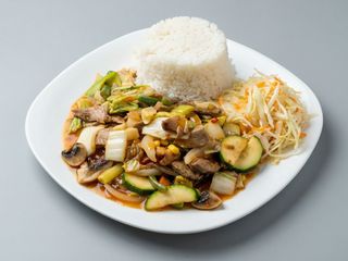 Kurczak w sosie słodko-kwaśnym 850g