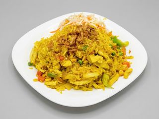 Ryż smażony z kurczakiem