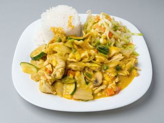 Kurczak w sosie curry 850g