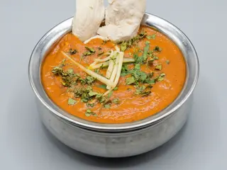 Sauraha chicken lababdar