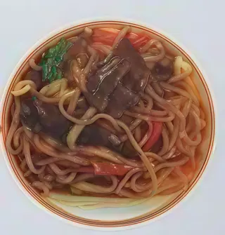 Motton chow mein