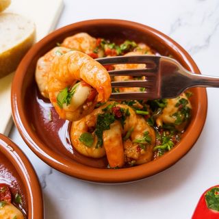 Gamberetti con aglio e peperoncino