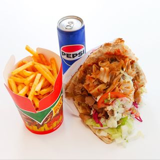 Doner Kebab w Błuce Duzy, Fries I 0.33l Pepsi