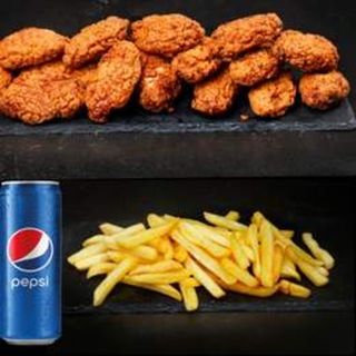 Chicken Nuggets 13szt with 0.33l Pepsi