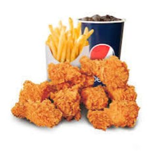 Chicken Wings Box 13szt Plus Pepsi 0.33l