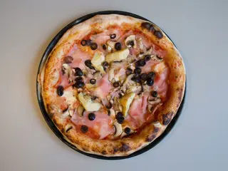 Pizza Capricciosa
