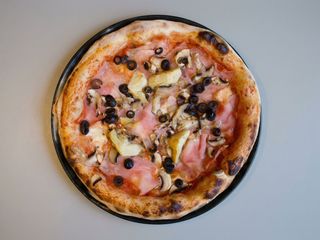 Pizza Capricciosa 