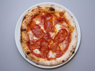 Pizza Salami Picante