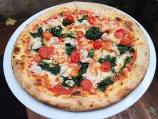 Pizza z krewetkami 40 cm