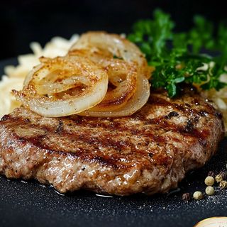 Stek z cebulką