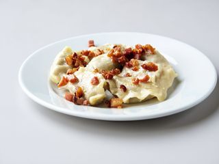 Pierogi z serem i boczkiem