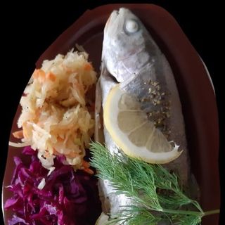 Łosoś grillowany na warzywach