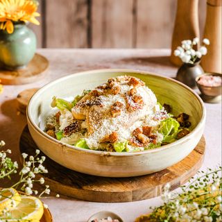 Sałata Cezarjusza 390g