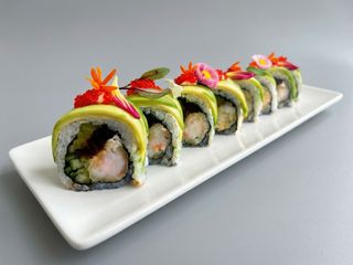 Dragon Roll Zielony (8 szt)