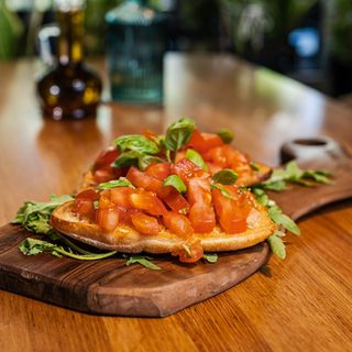 Bruschetta al pomodoro 2szt