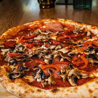 Pizza Spianata e Prosciutto