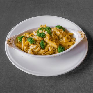 Pennette broccoli con pollo