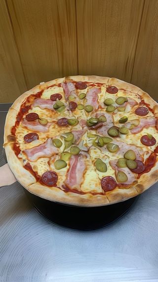 Pizza Gospodarza 42cm