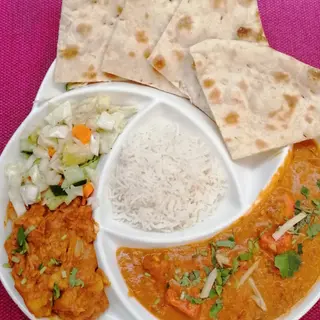 Lunch mięsny wtorek - CHICKEN TIKKA MASALA + ALOO GOBHI + LUNCH NAAN +LUNCH RICE+ LUNCH SALAD