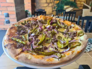 Pizza wołowa rodzinna 42 cm.