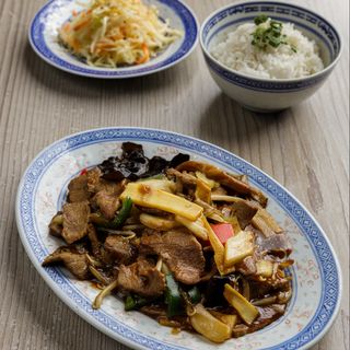 14. Rostbef wołowy rozmaitości 680g