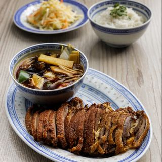 18. Chrupiąca kaczka Jin Du 680g