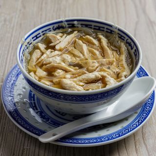 2. Rosół z kurczakiem 280g