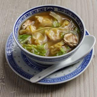 3. Zupa Won-Ton 5szt