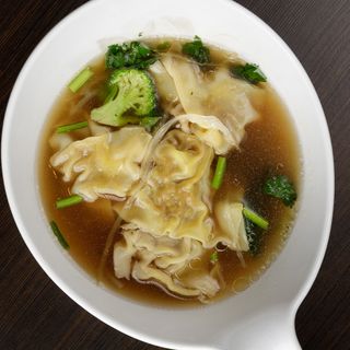 22.Zupa WONTON