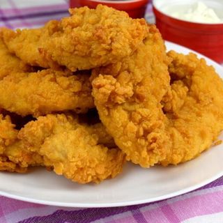 Polędwiczki z kurczaka z frytkami 