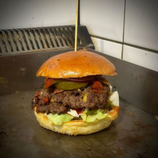 Zestaw: Smashed Burger + Frytki ⭐